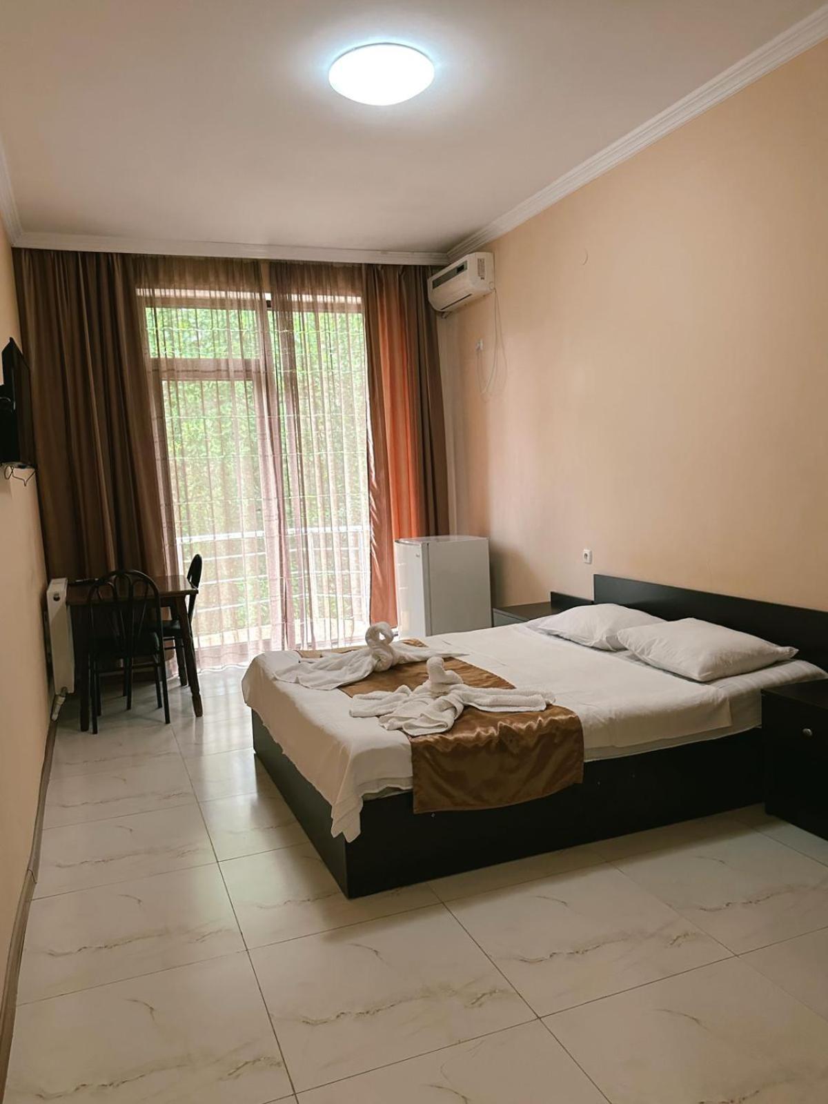 Hotel Solidarity Kobuleti Ngoại thất bức ảnh